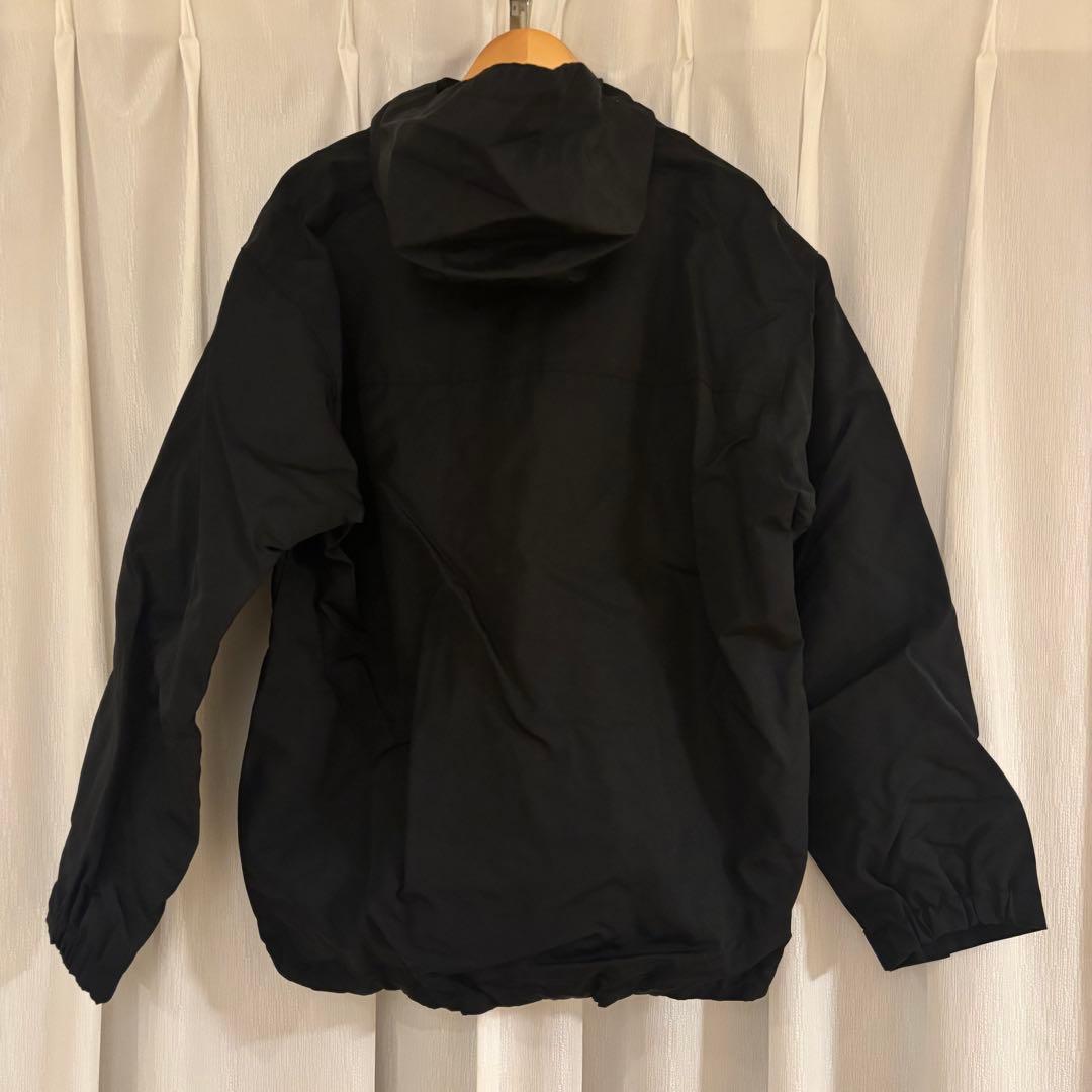 スノーボードウェアセット（黒ジャケット・ベージュパンツ・ゴーグル・グローブ）