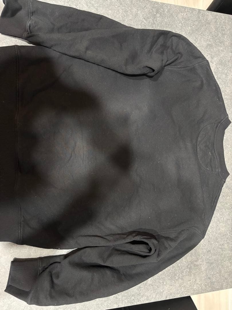 FENDI ブラック クルーネック スウェット