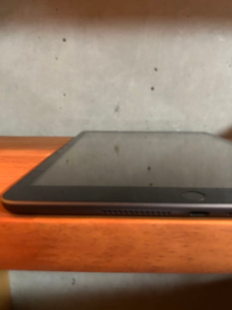 iPad 第8世代 32GB 本体 Wi-Fi+セルラー版