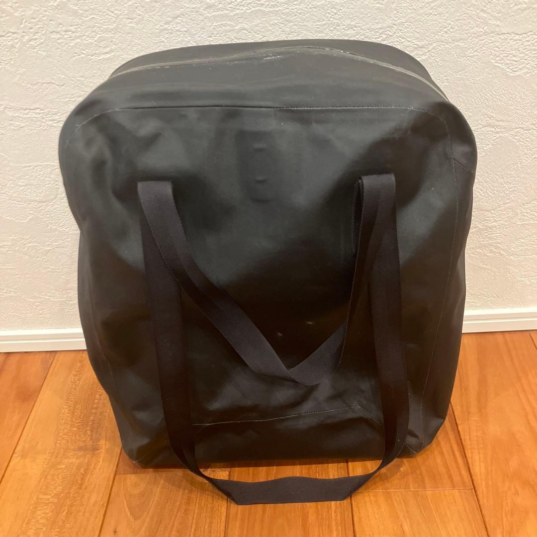 Q*様 アークテリクスヴェイランス　veilance トートバッグ