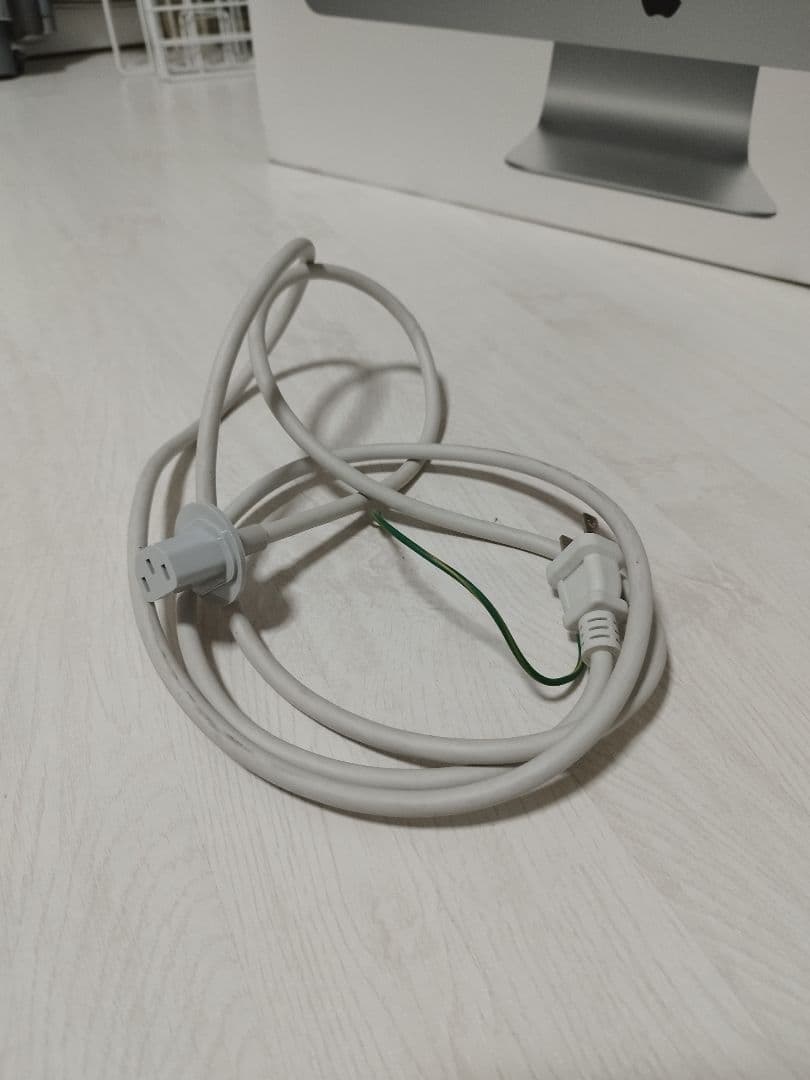 APPLE iMac MC508J/A 21.5インチ アップル A1311