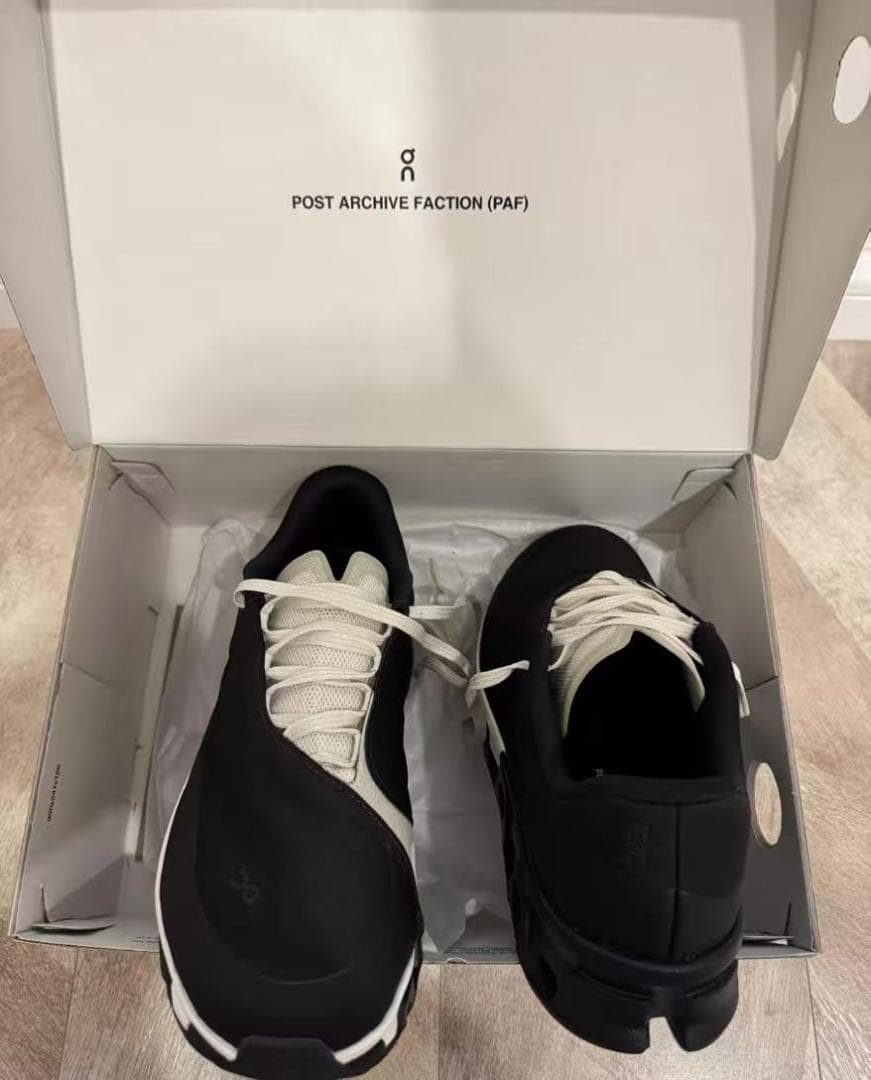 試着のみ PAF×On クラウドモンスターハイパー ブラック 27.5cm