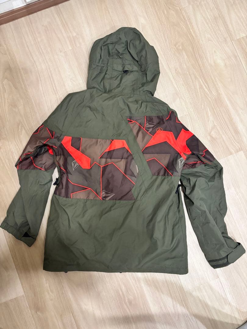 VOLCOM スノーボードウェア 上下セット　Mサイズ