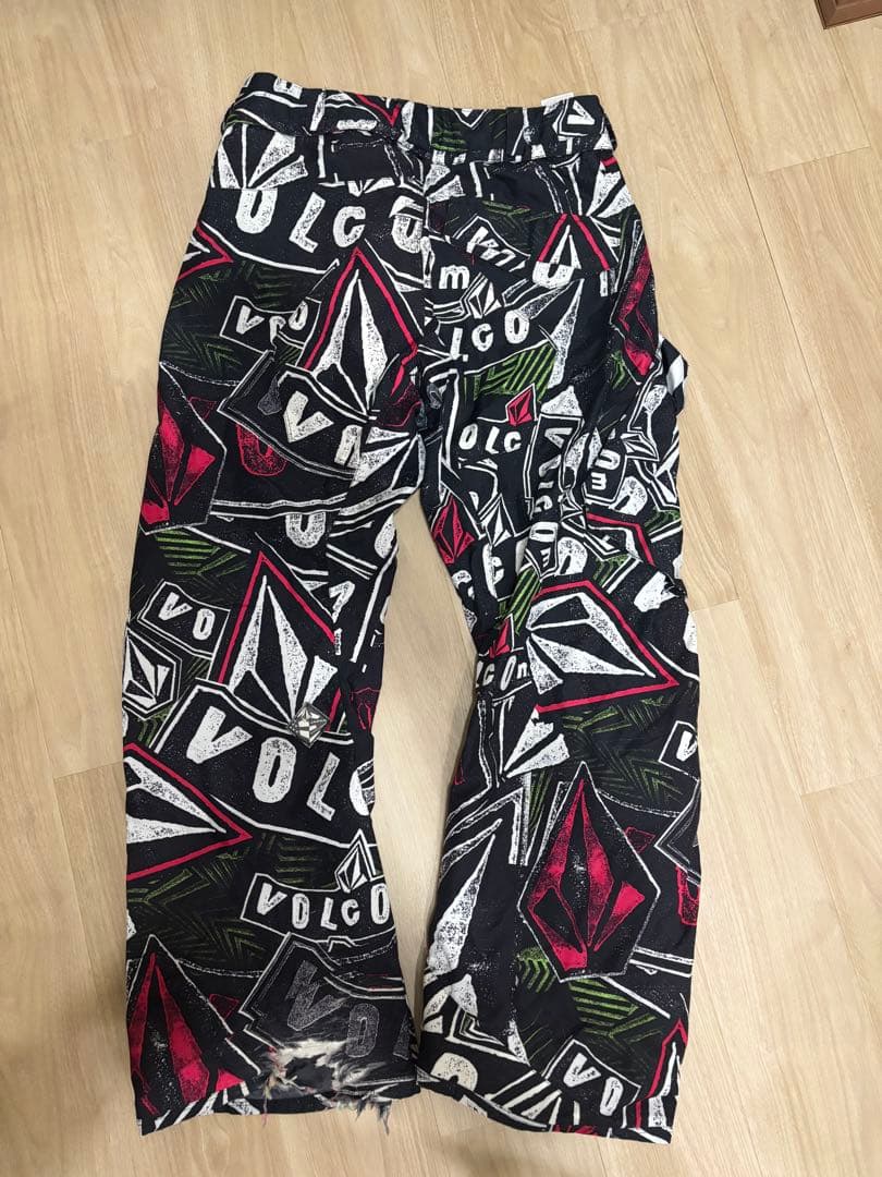 VOLCOM スノーボードウェア 上下セット　Mサイズ