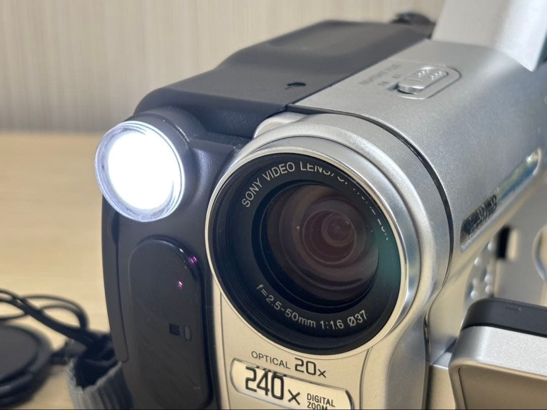 SONY ソニー ハンディカム CCD-TRV126 ビデオカメラ