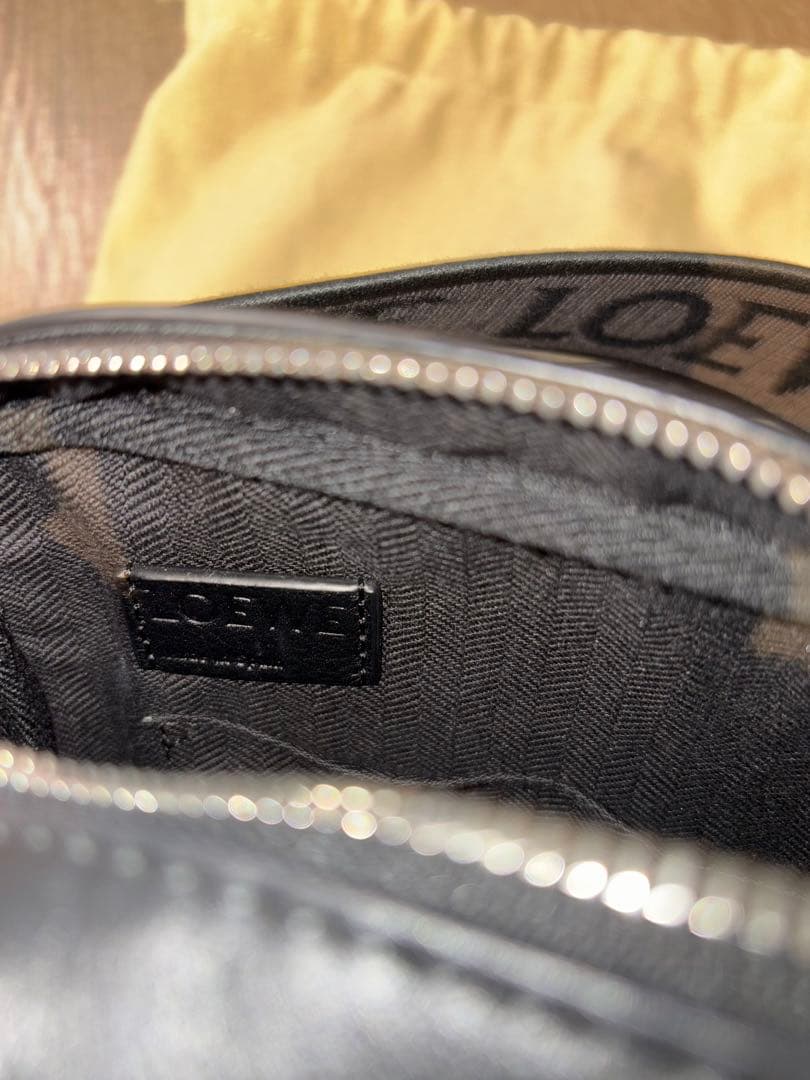 【きよ】ロエベ　LOEWE ミリタリーメッセンジャーXS