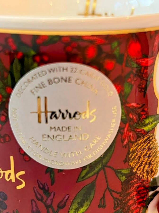 ★クリスマス　Harrodsボルド－と22金のマグ「グレート・フィースト大饗宴」