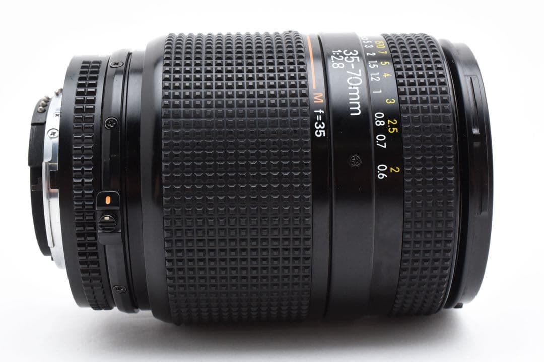 Nikon AF Nikkor 35-70mm f/2.8 標準ズームレンズ