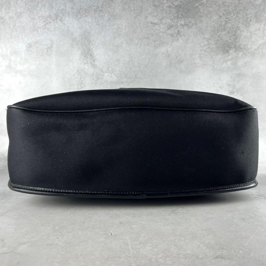 高級　ハンティングワールド　メッセンジャーバッグ　ブラック