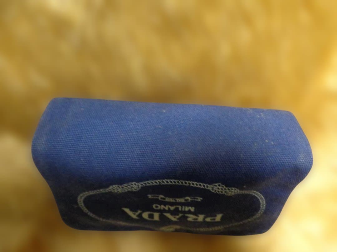 PRADA ネイビーキャンバスポーチ