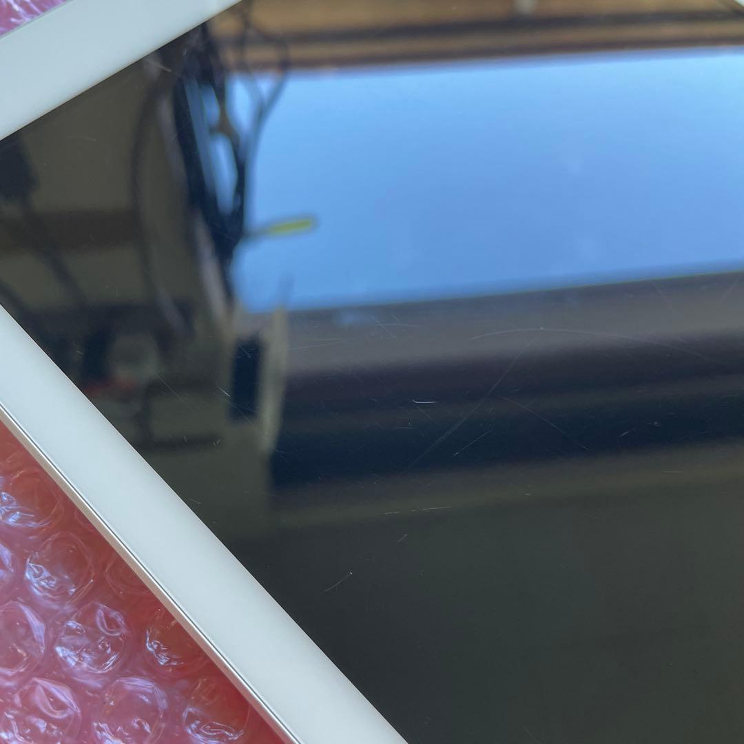 iPad 第6世代　A1893　Wi-Fiモデル　シルバー　32GB #9