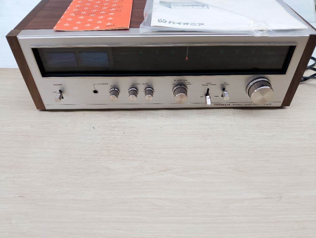 パイオニ　ステレオ　チューナーTX-810新品未使用(よ30)