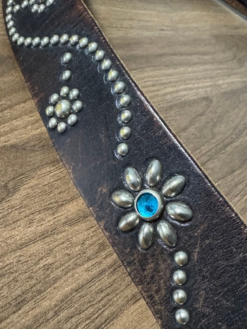 32 インチ HTC フラワースタッズ ブルーストーン レザーベルト ブラウン