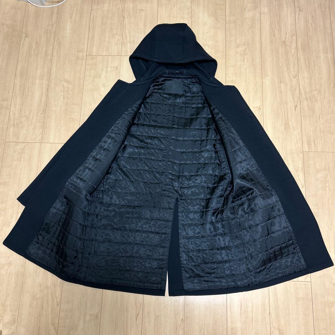 プラダ　ダッフルコート　黒