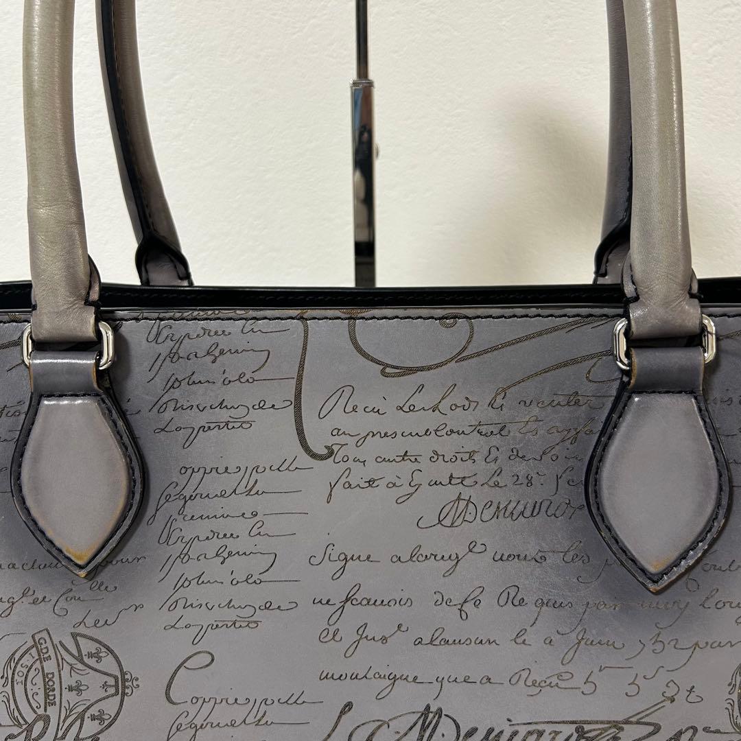 希少 BERLUTI ベルルッティ トゥジュール ミニ スクリット グレー