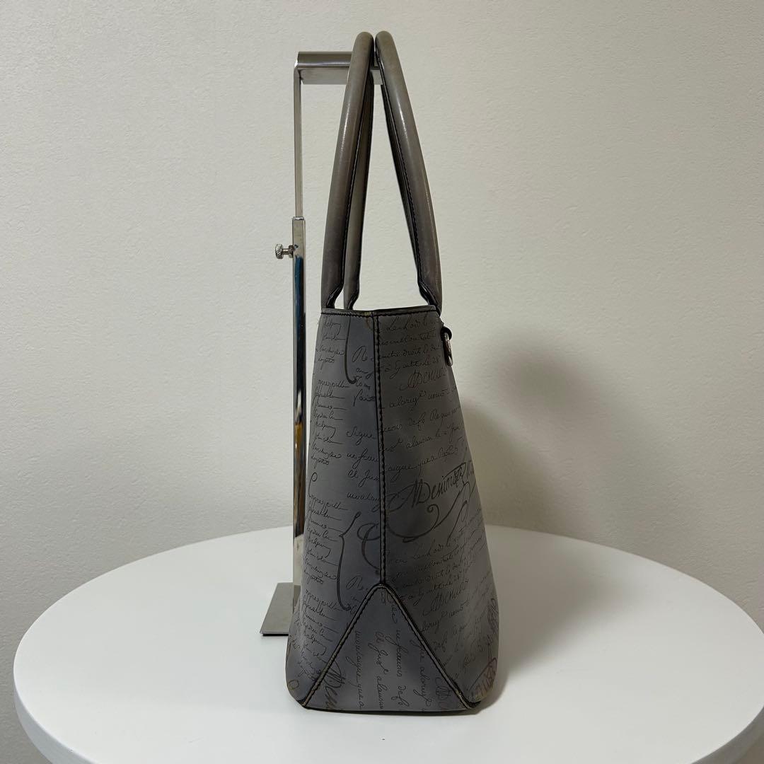 希少 BERLUTI ベルルッティ トゥジュール ミニ スクリット グレー