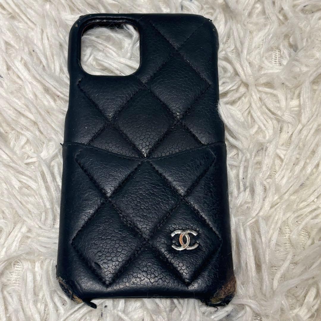 シャネル　マトラッセ キャビアスキン ココマーク　iPhoneケース