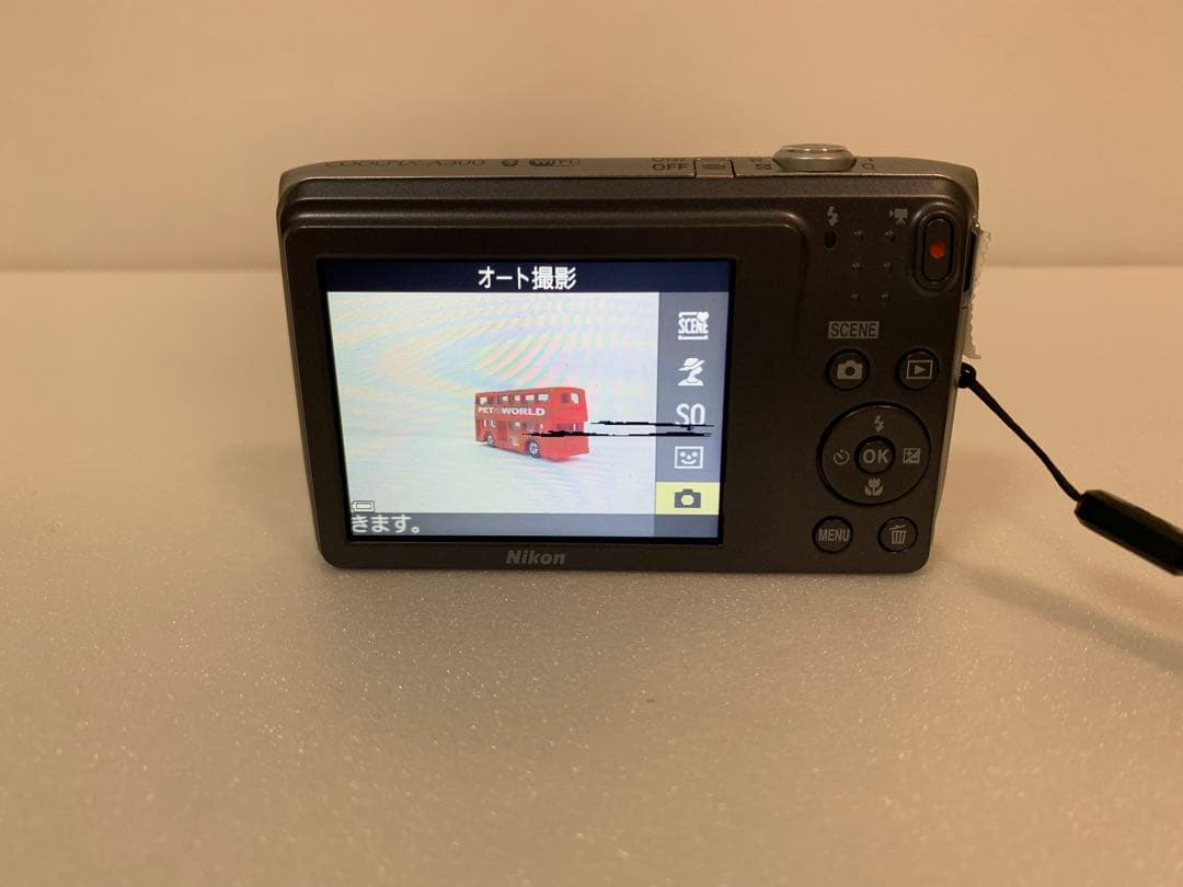 Nikon COOLPIX A300 シルバーコンパクトデジタルカメラ　ジャンク