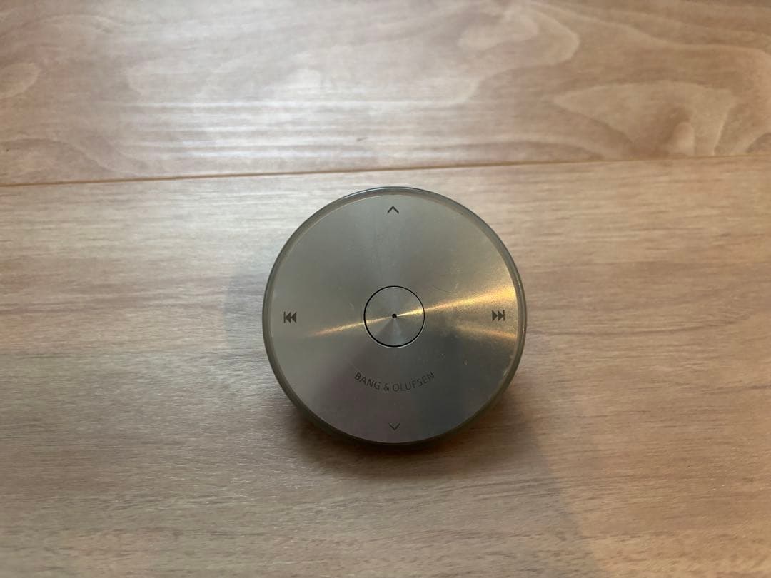 Bang & Olufsen Beosound 8 スピーカー