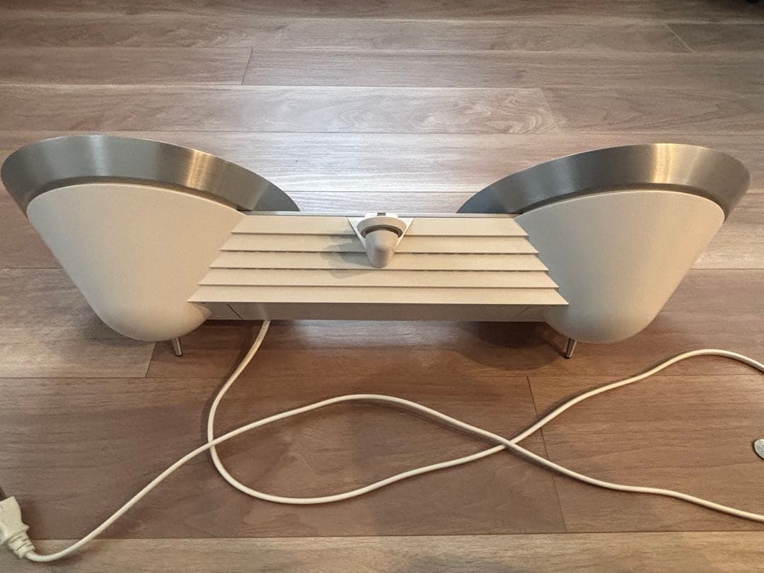 Bang & Olufsen Beosound 8 スピーカー