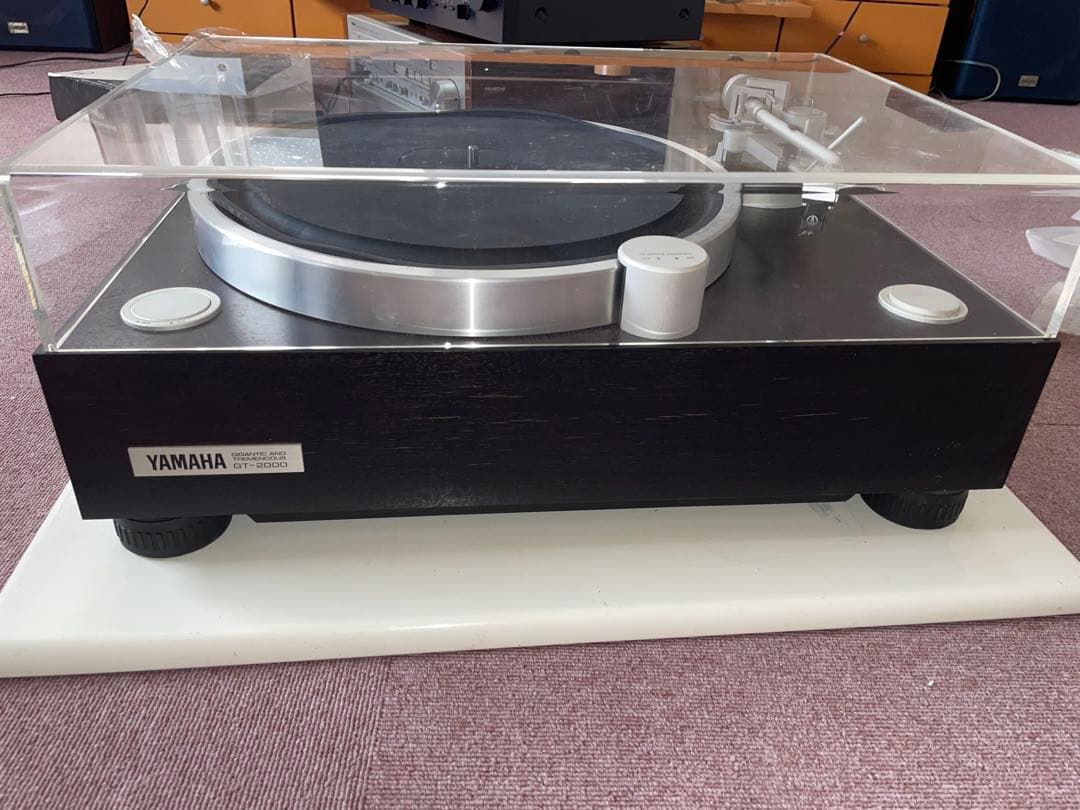 YAMAHA GT-2000 ターンテーブル