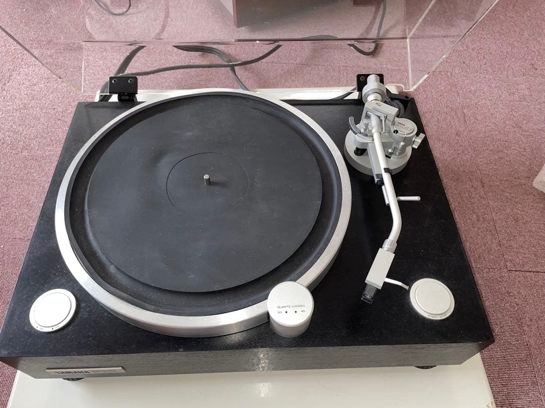 YAMAHA GT-2000 ターンテーブル