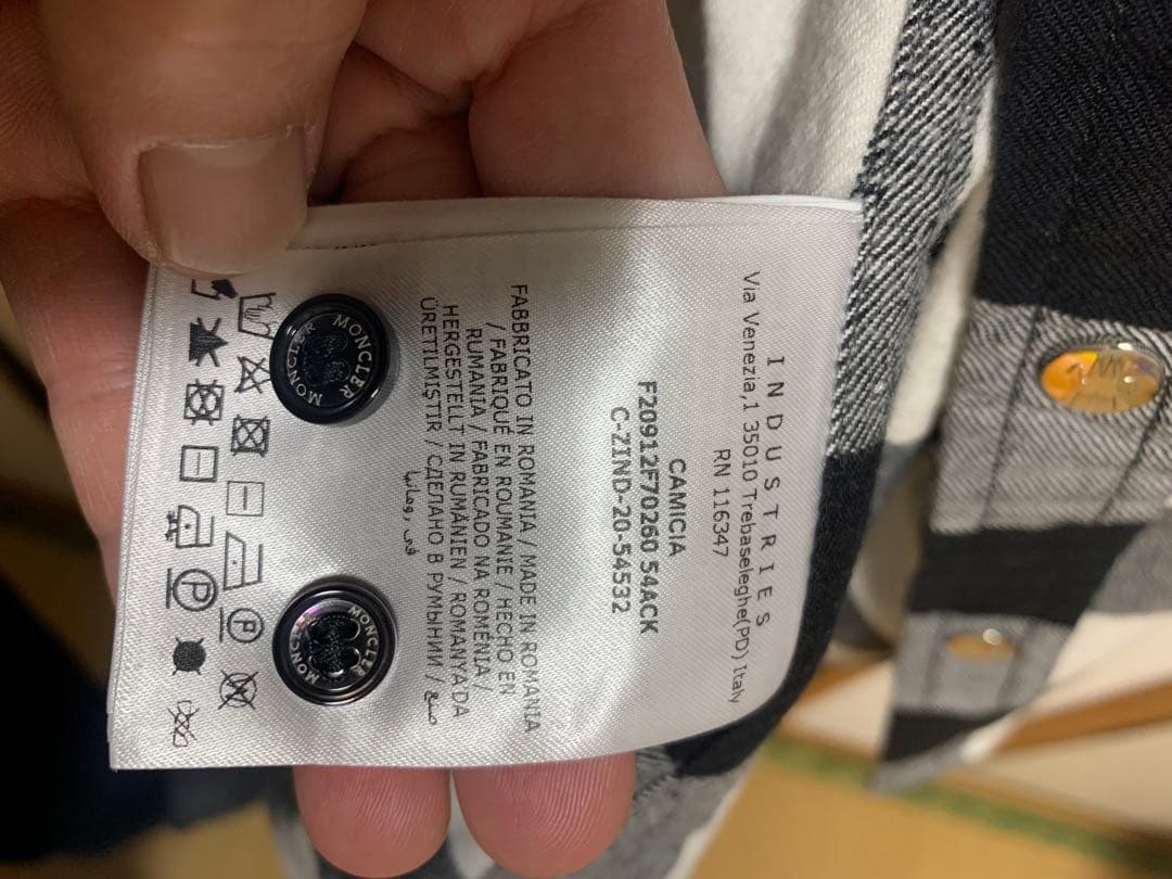 モンクレール　チェックシャツ