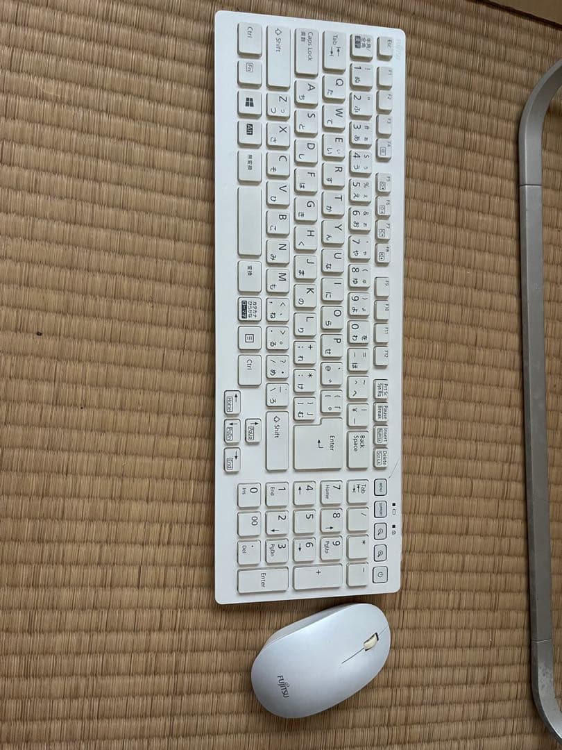 【美品】富士通　FMV 液晶一体型パソコン　FMVF52/B2