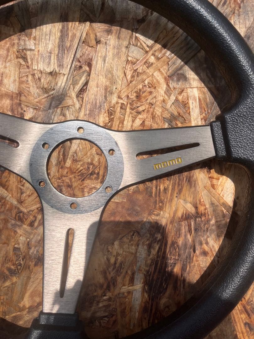 MOMO ステアリング ブラック シルバー 350mm