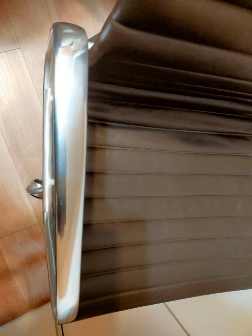 ハーマンミラー_イームズ ヴィンテージアルミナ ムグループ マネージメントチェア