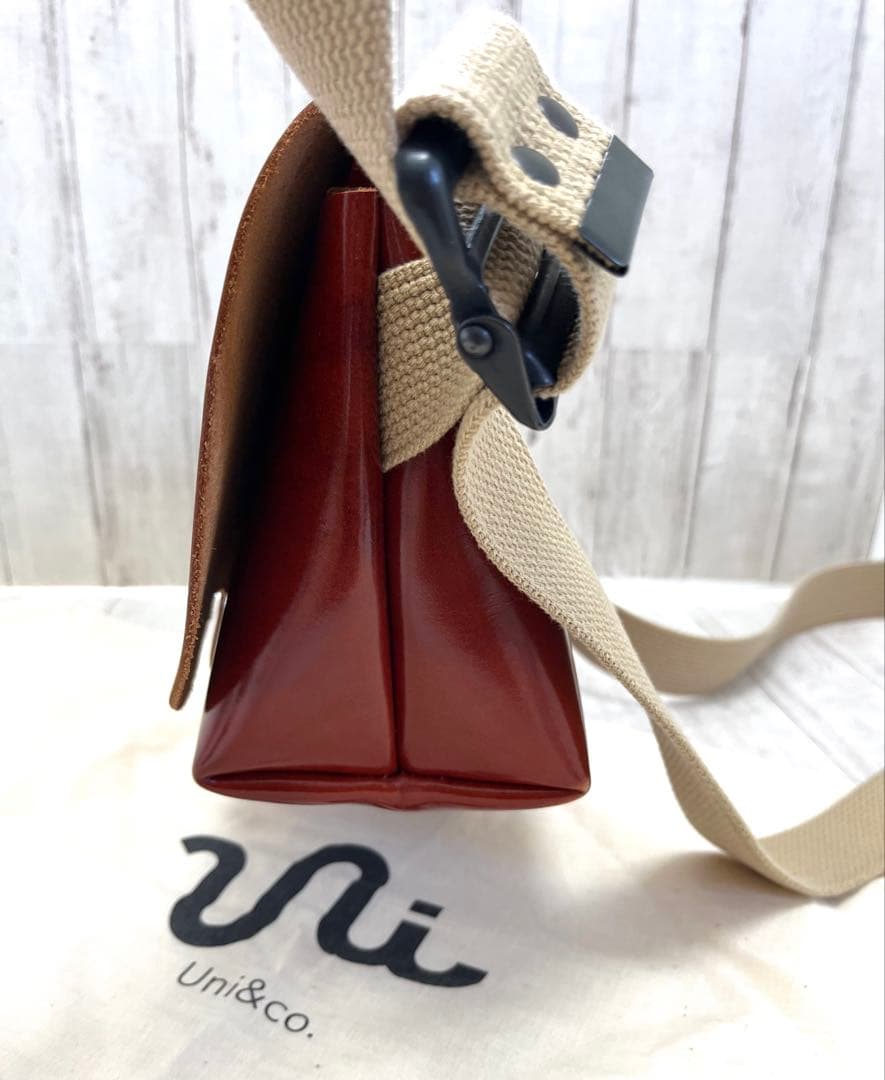 Uni&co. 牛革　メッセンジャーバッグ　キャメル　ショルダーバッグ