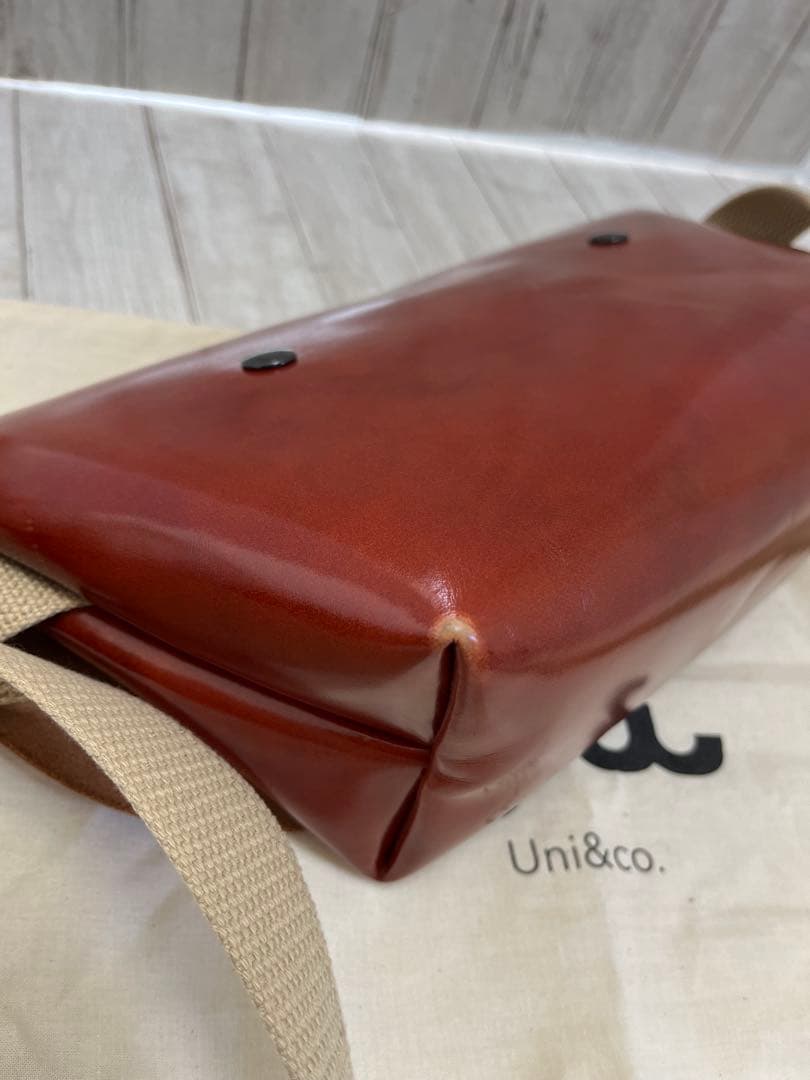 Uni&co. 牛革　メッセンジャーバッグ　キャメル　ショルダーバッグ