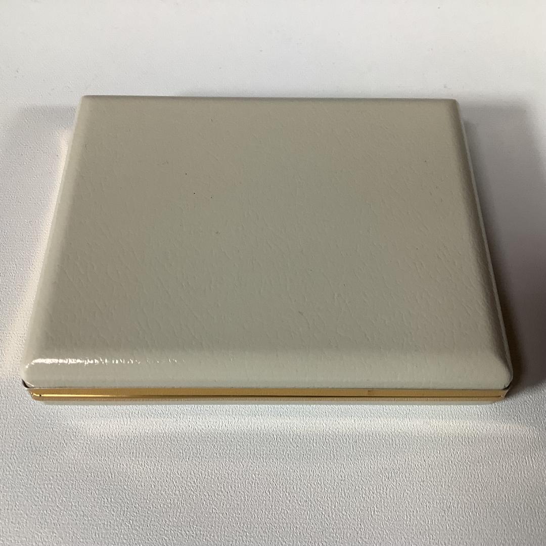 天皇陛下御在位60年記念貨幣（1万円銀貨）