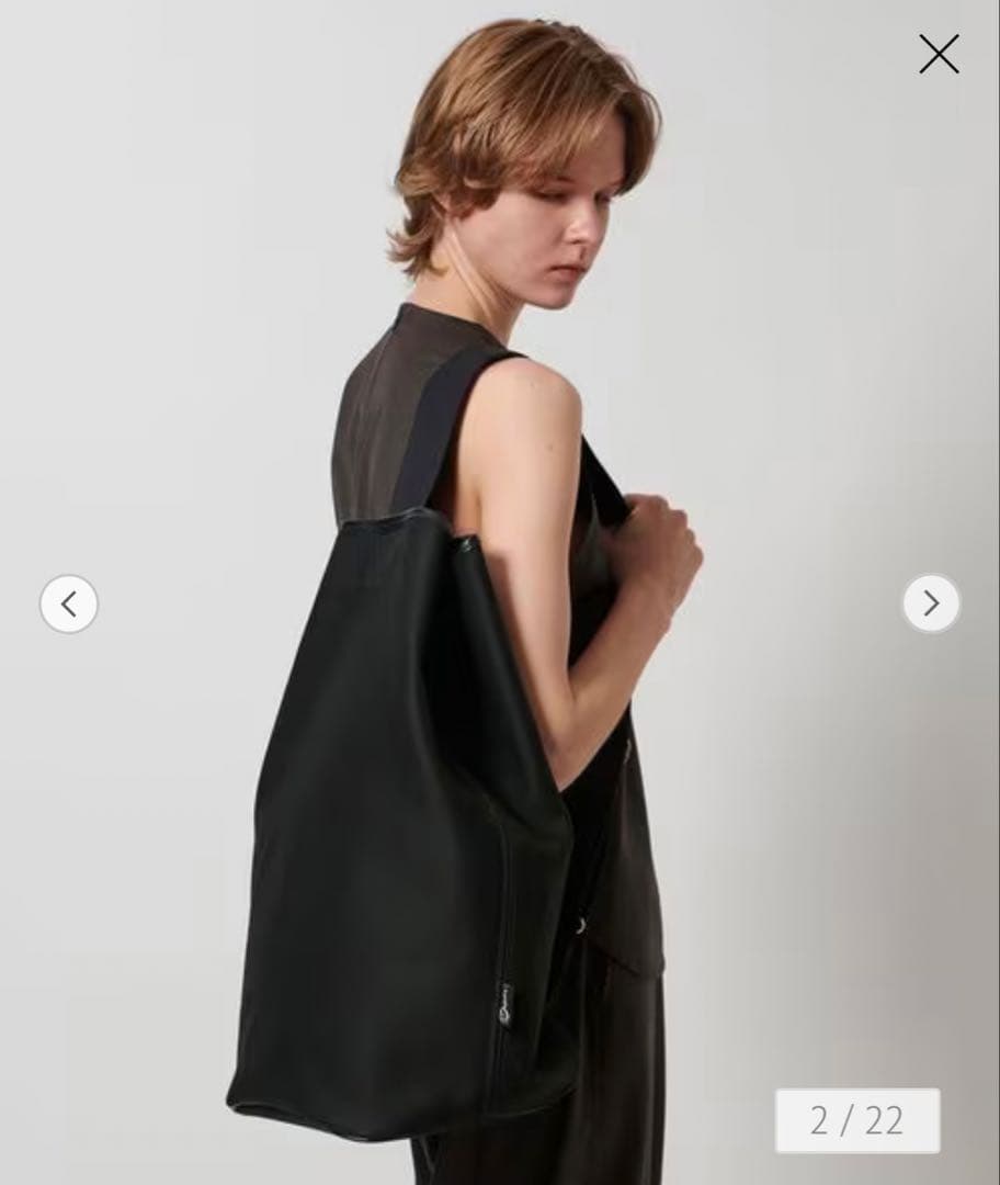 Brady ブレディ ブラックキャンバスショルダーバッグ