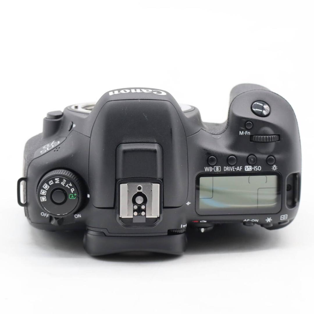 ショット数7711回 デジタル一眼レフカメラ EOS 7D MarkII ボディ