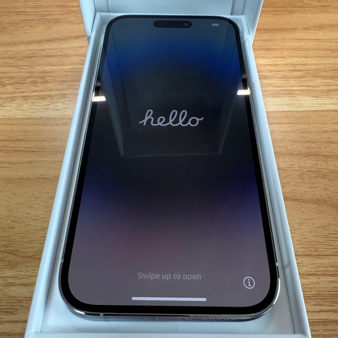 iPhone 14 Pro 256 GB シルバー SIMフリー