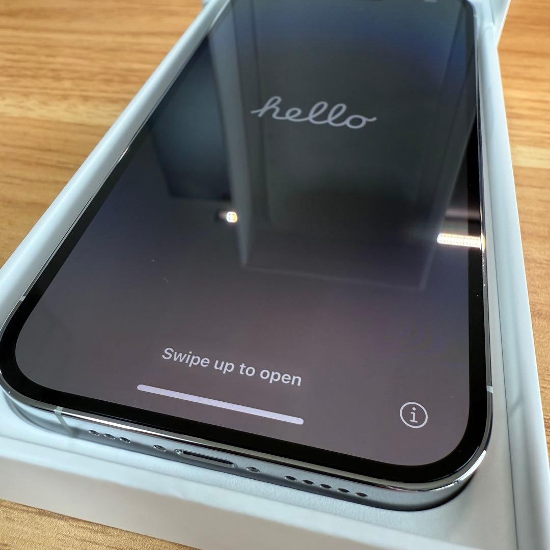 iPhone 14 Pro 256 GB シルバー SIMフリー