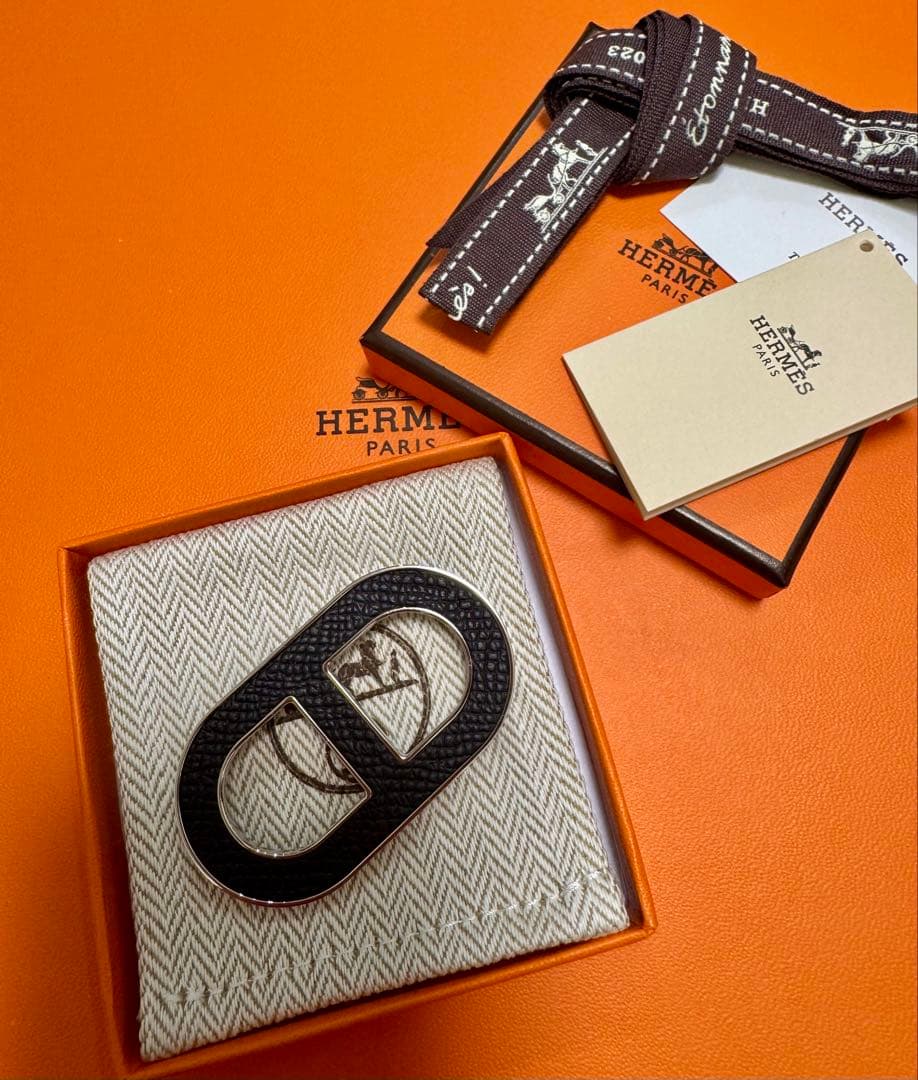 【新品未使用】　HERMES ブローチ　シェーヌダンクル　黒