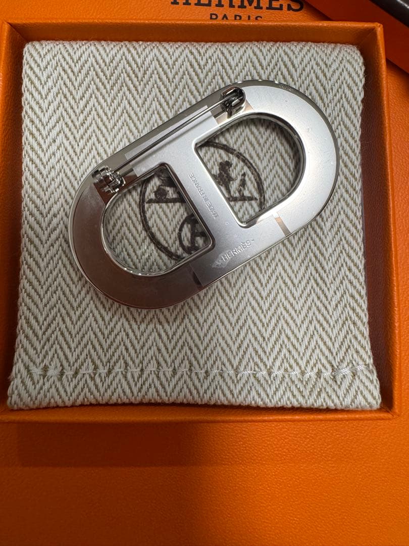 【新品未使用】　HERMES ブローチ　シェーヌダンクル　黒