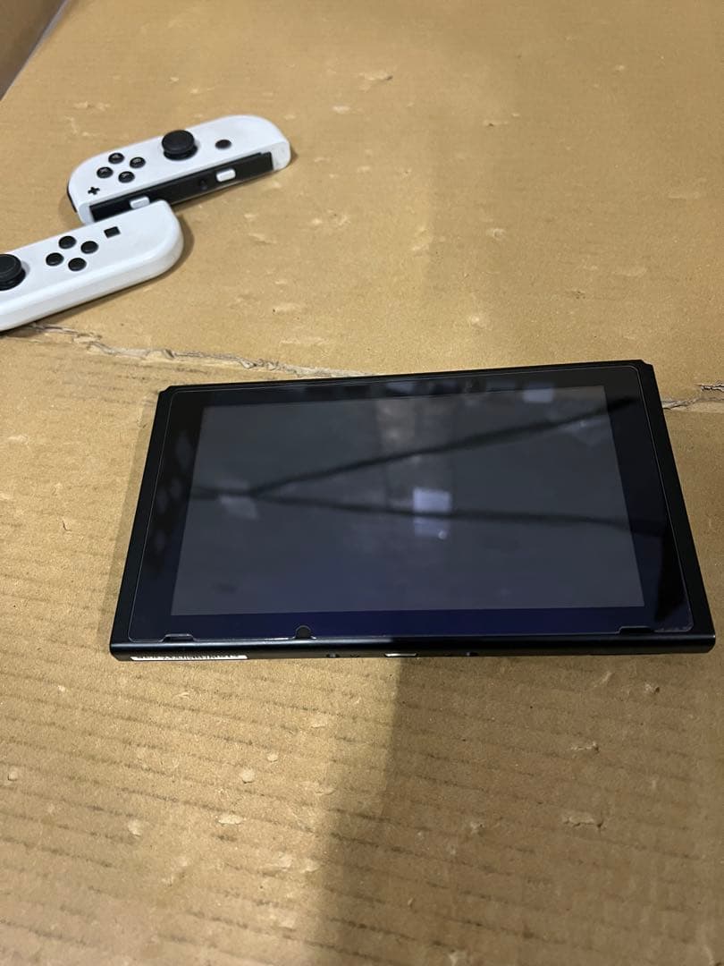 Nintendo Switch 本体 Joy-Con 白　本体のみ