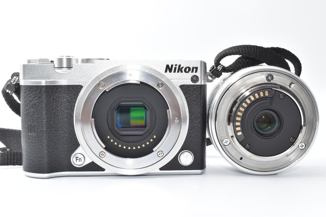 ニコン Nikon 1 J5 シルバー 10-30mmレンズキット