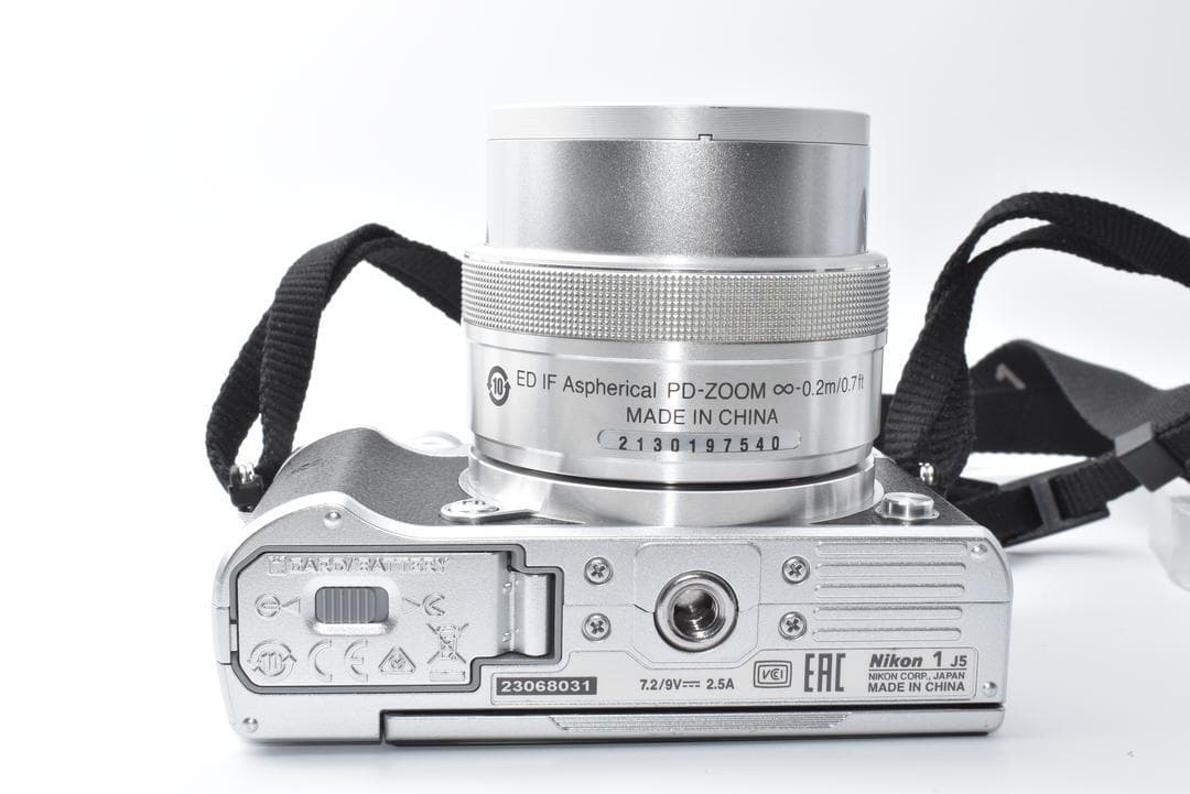 ニコン Nikon 1 J5 シルバー 10-30mmレンズキット