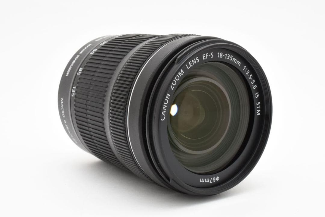 極上品 Canon EF-S 18-135mm F3.5-5.6 IS STM
