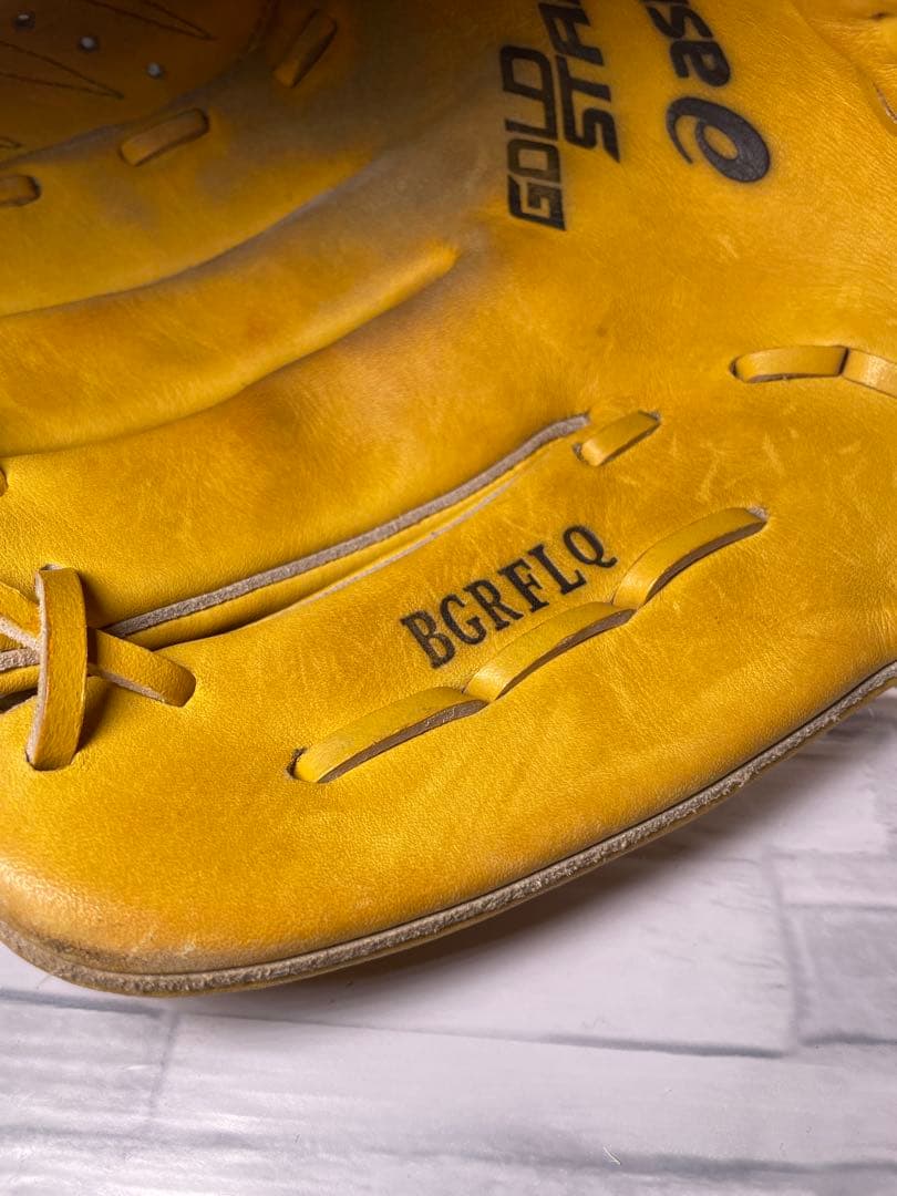 アシックス左投手用グローブ