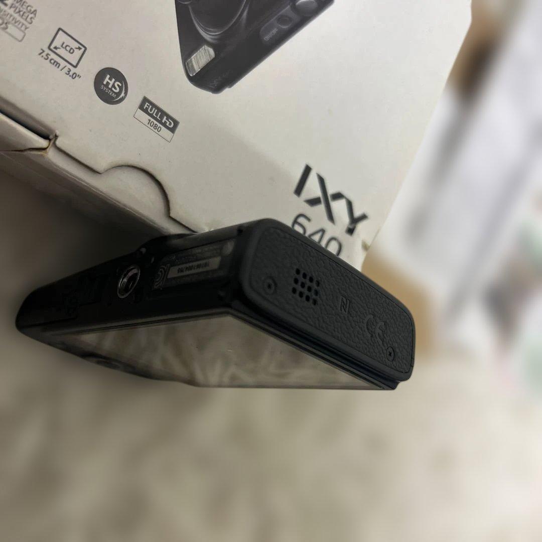 【美品・箱付き】 Canon IXY 640 ブラック　コンパクトデジタルカメラ