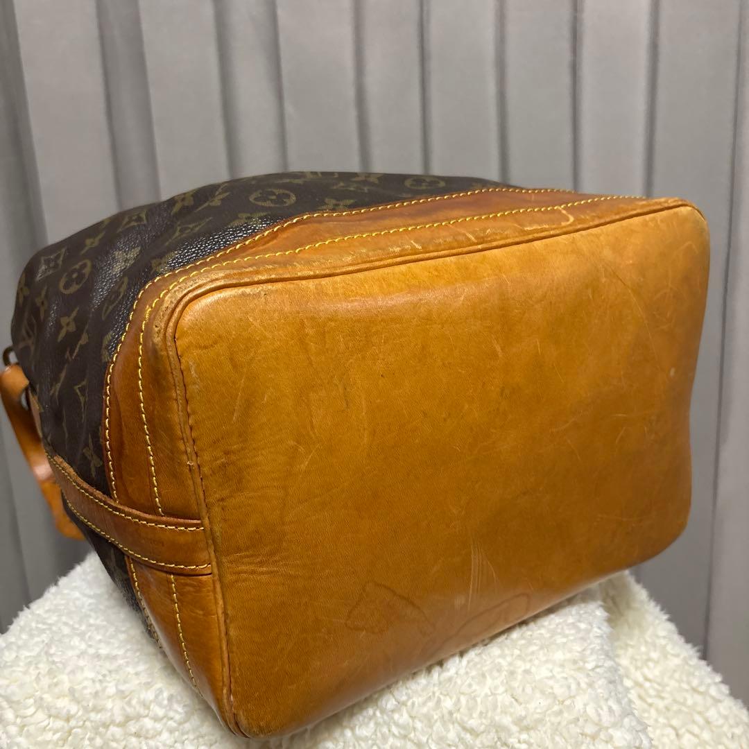 LOUIS VUITTONモノグラム　ショルダーバッグ