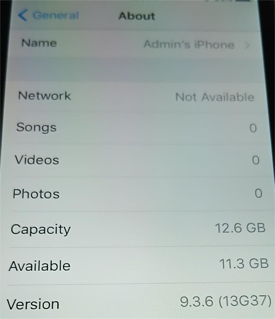 Softbank iPhone 4s ブラック - 非常に良い状態 MD235J