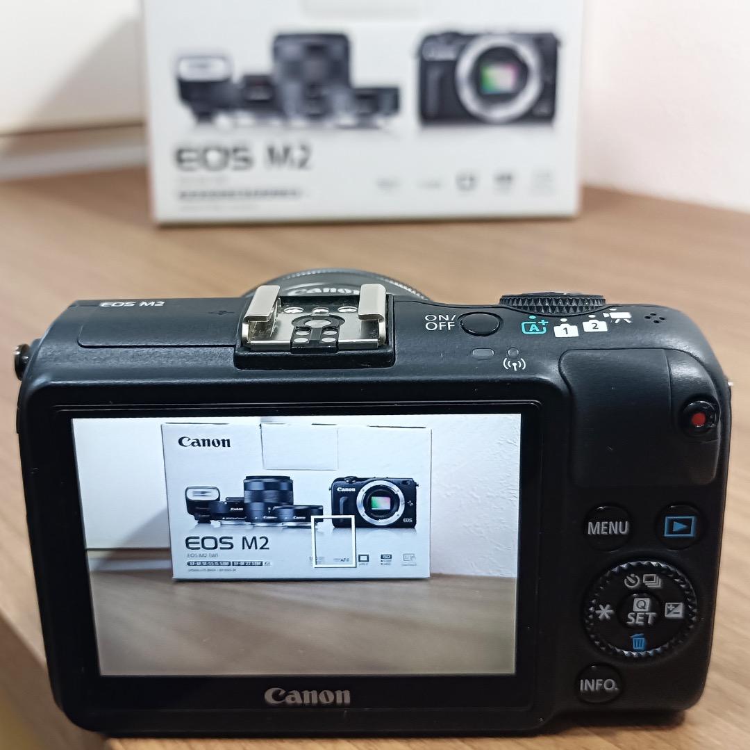 Canon EOS M2 ダブルレンズキット ブラック