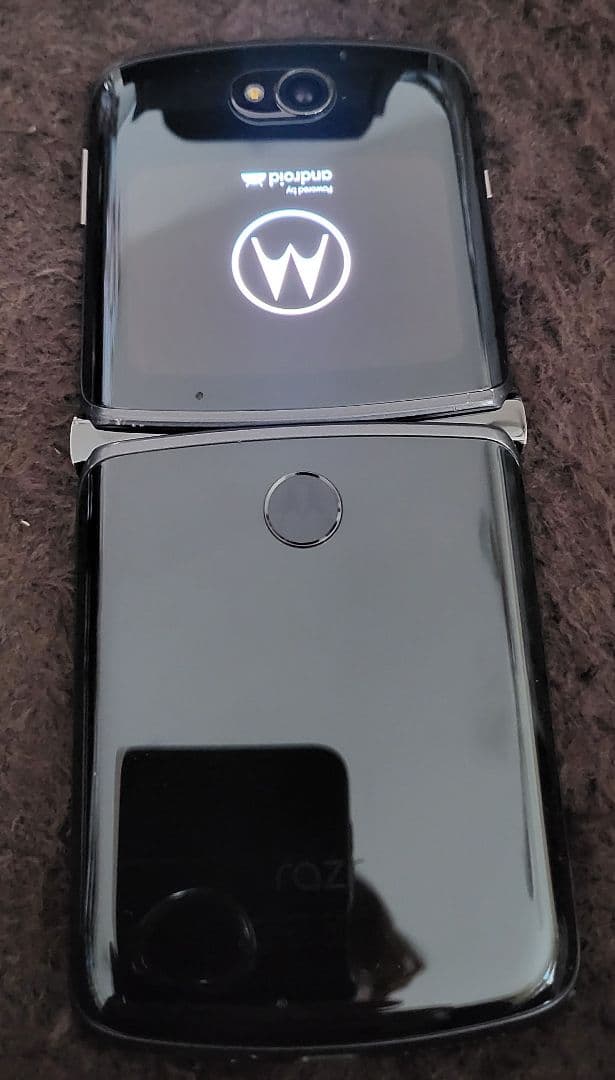 motorola razr 5g 1年使用　国内購入　基盤交換済