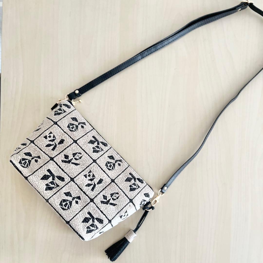 ミナペルホネン Lulu beigeショルダーバッグMB508-301